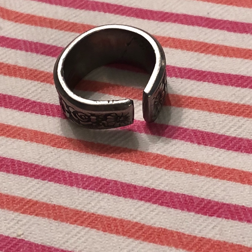 Handmade spoon ring - Picture 3 of 3